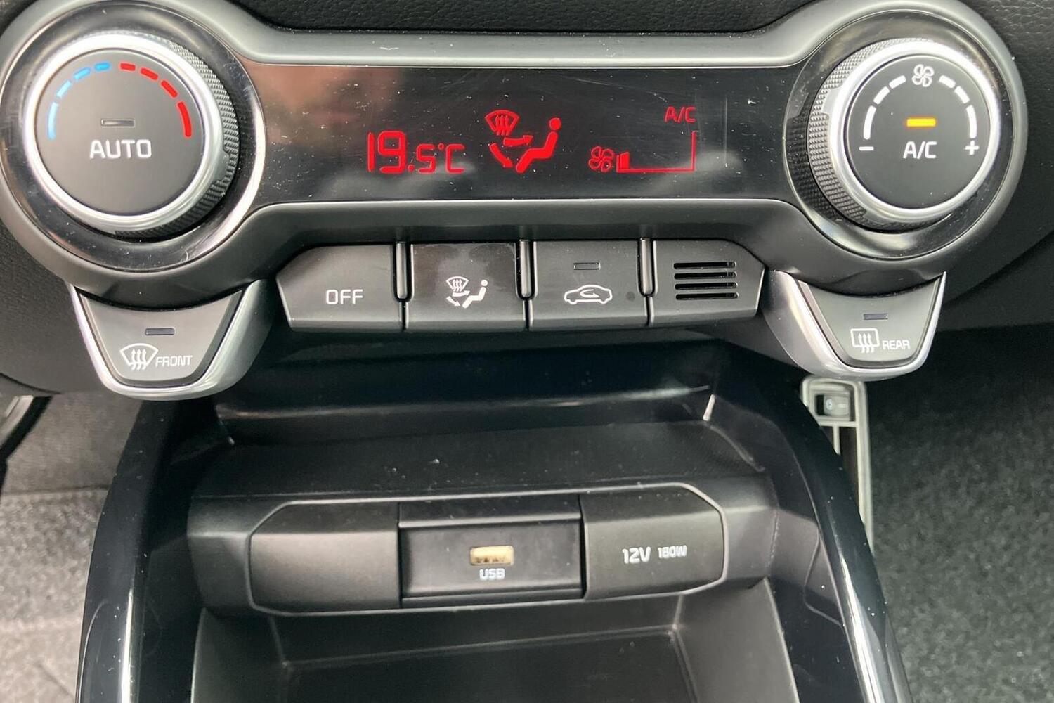 Kia Stonic vaihtoauto