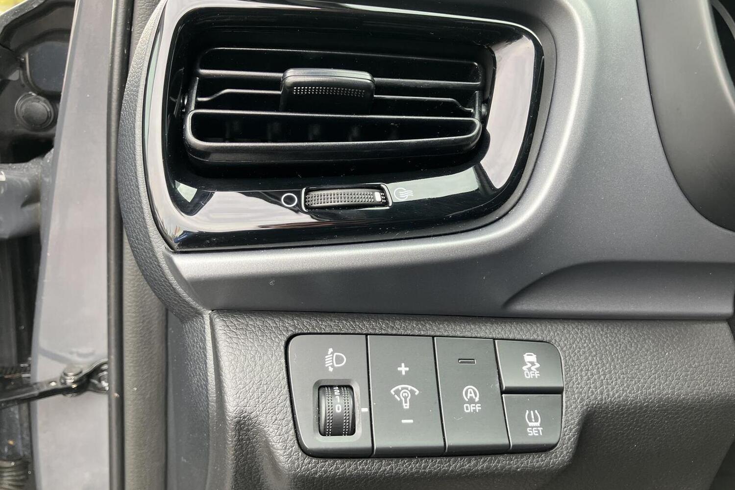 Kia Stonic vaihtoauto