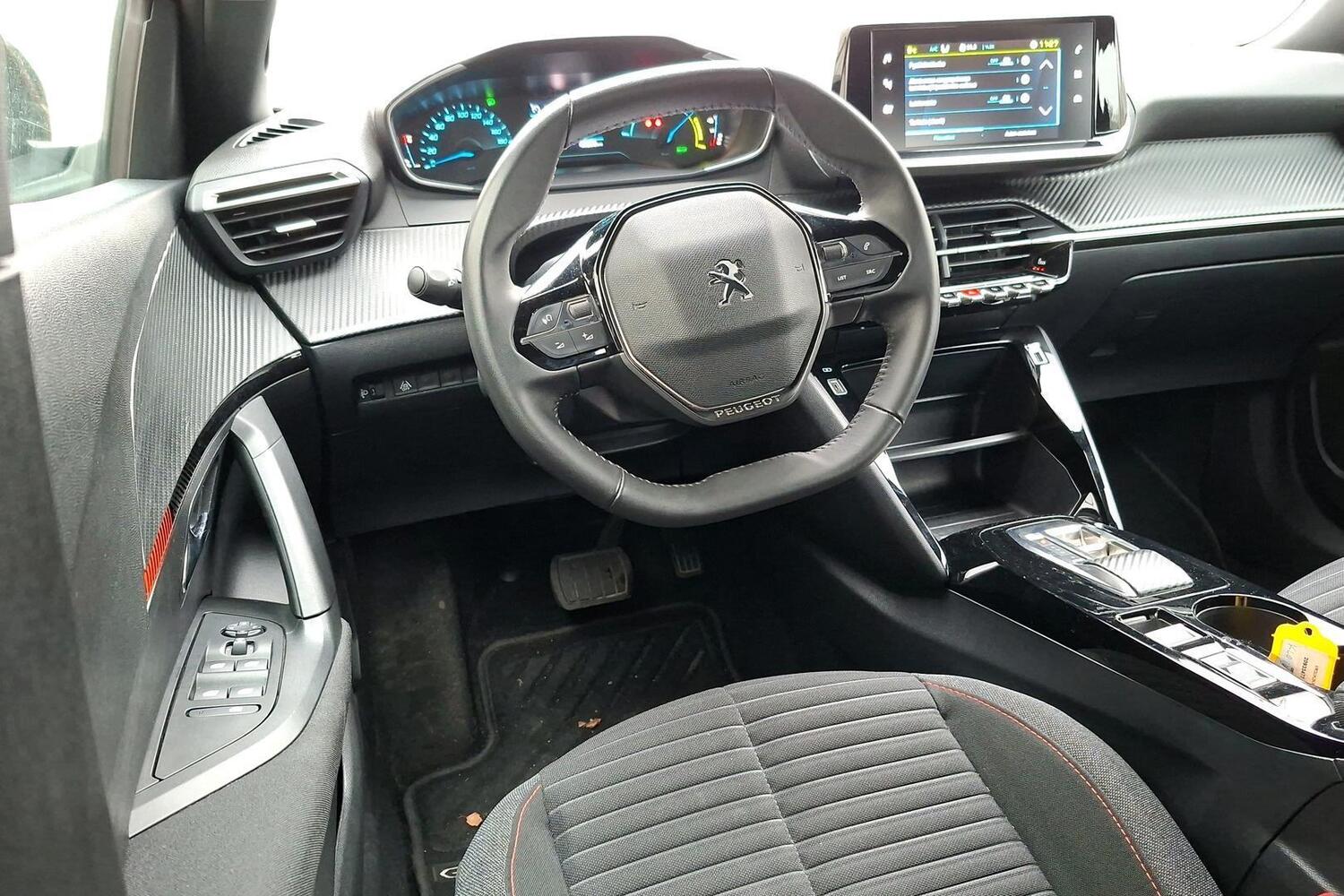 Peugeot e-2008 vaihtoauto