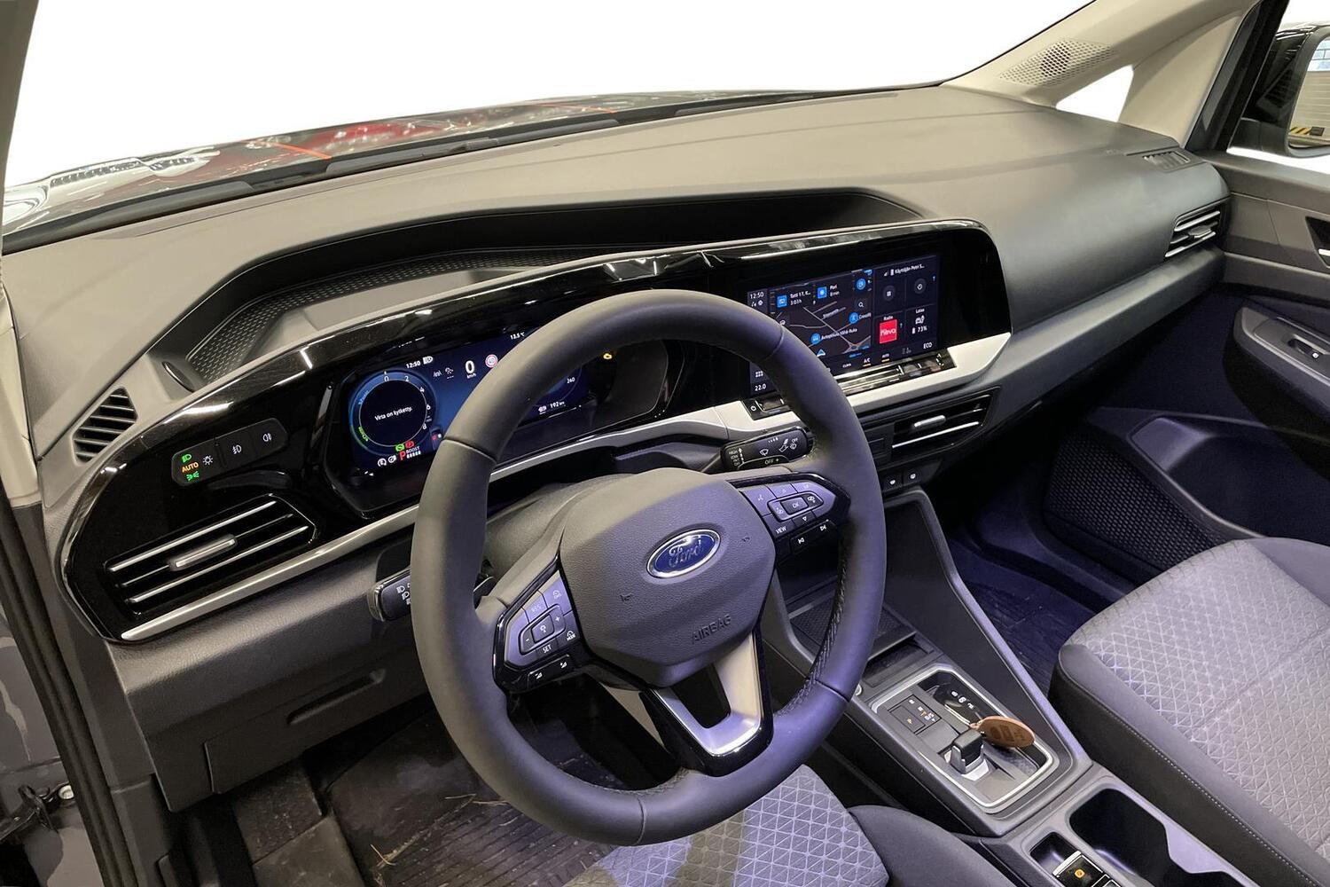 Ford Transit Connect vaihtoauto