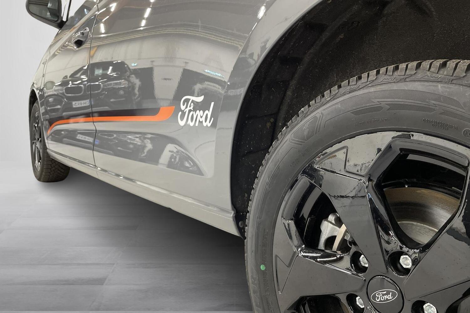 Ford Transit Connect vaihtoauto