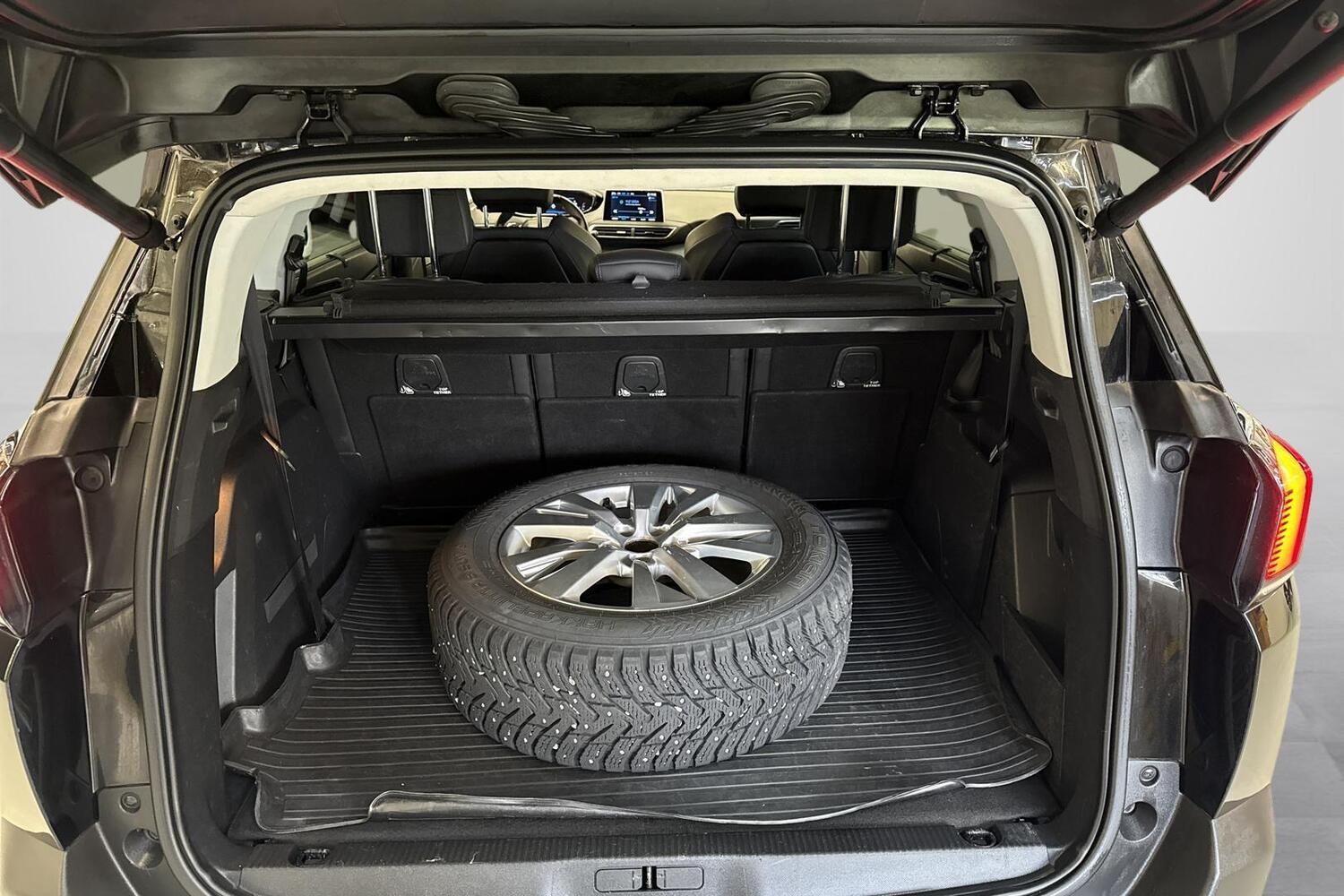 Peugeot 5008 vaihtoauto