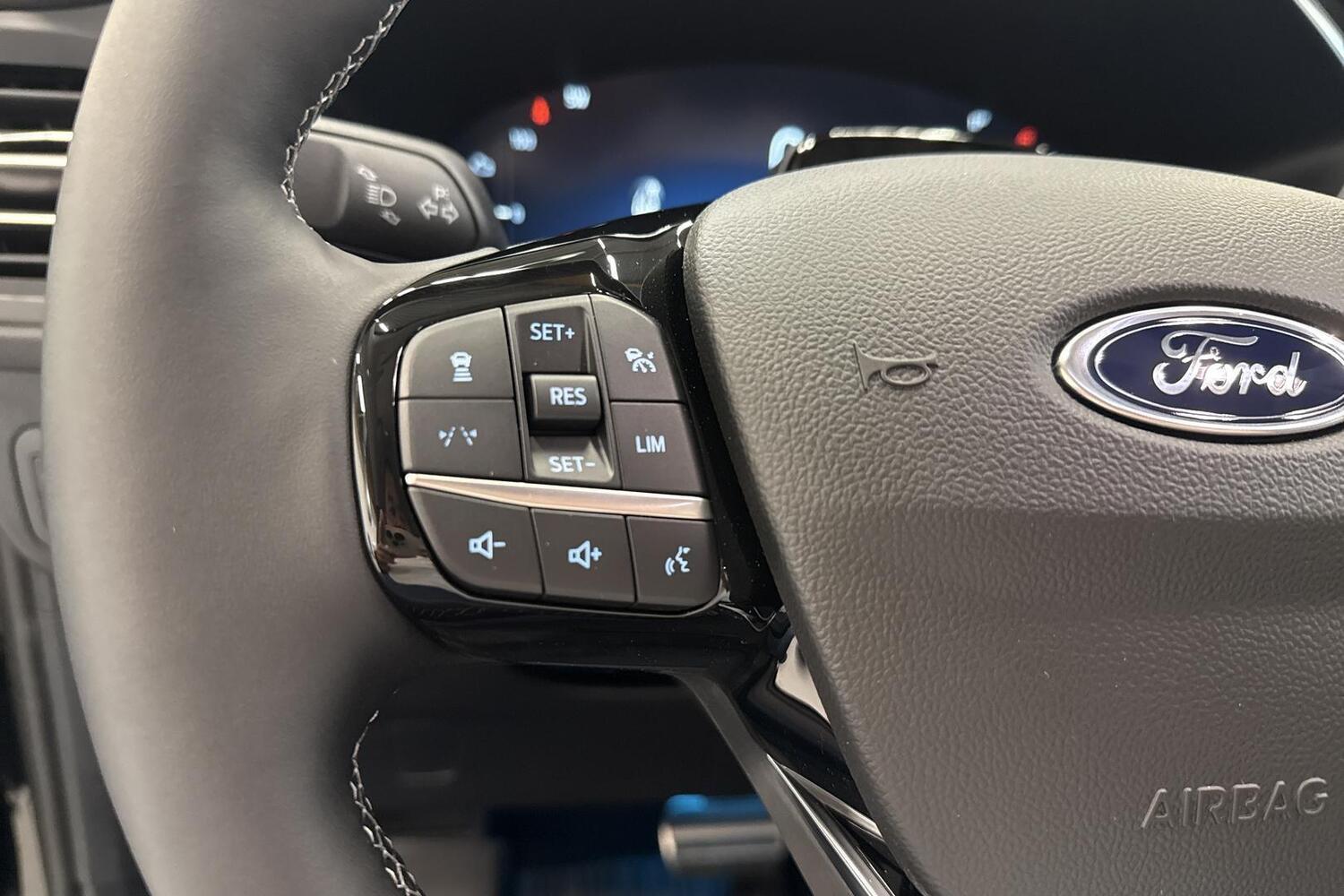 Ford Kuga vaihtoauto