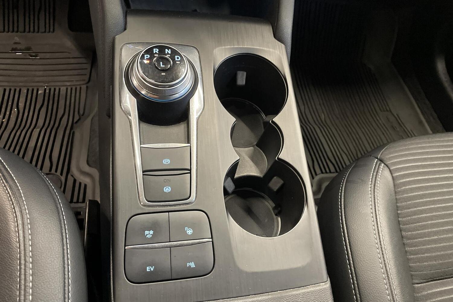 Ford Kuga vaihtoauto