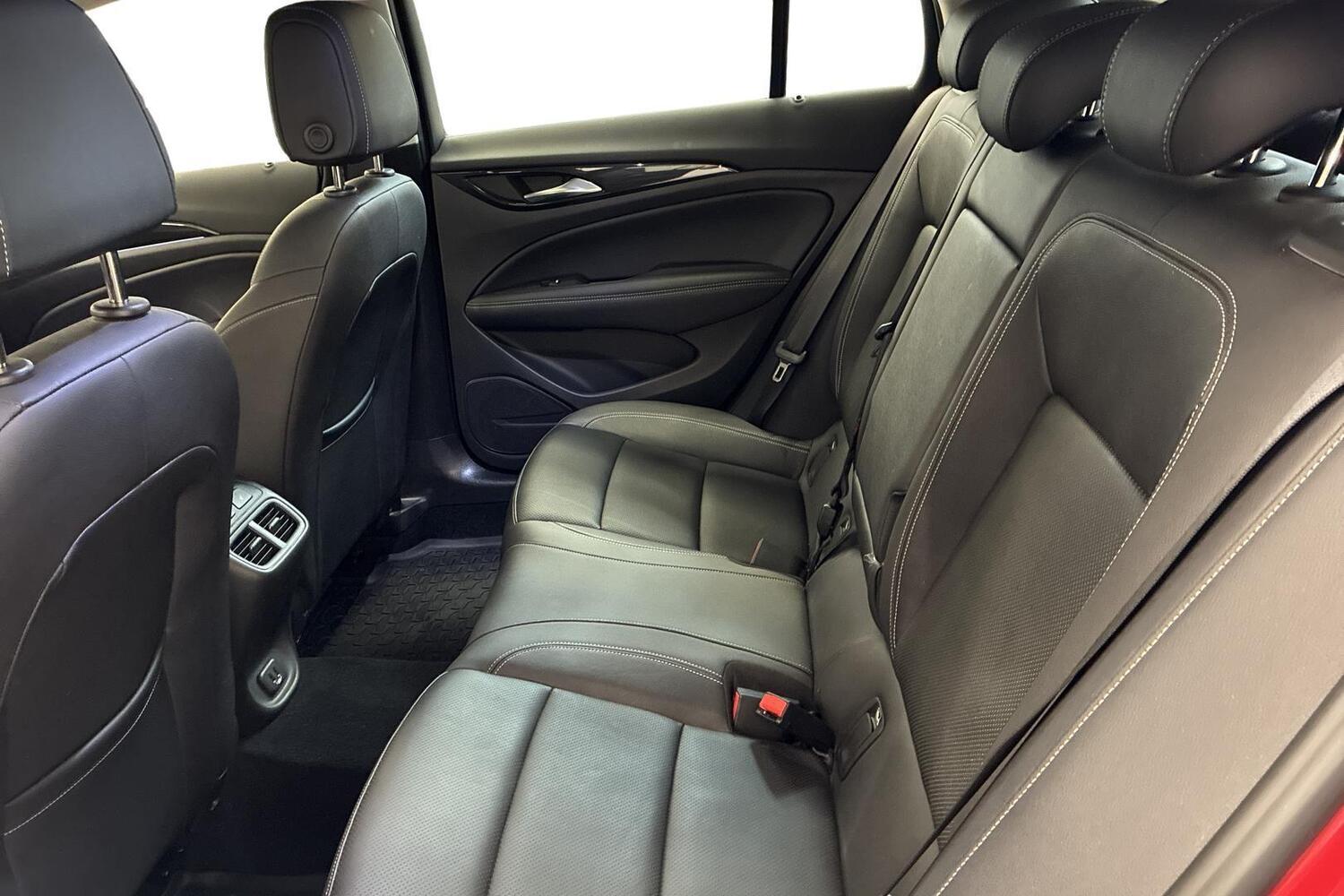 Opel Insignia vaihtoauto