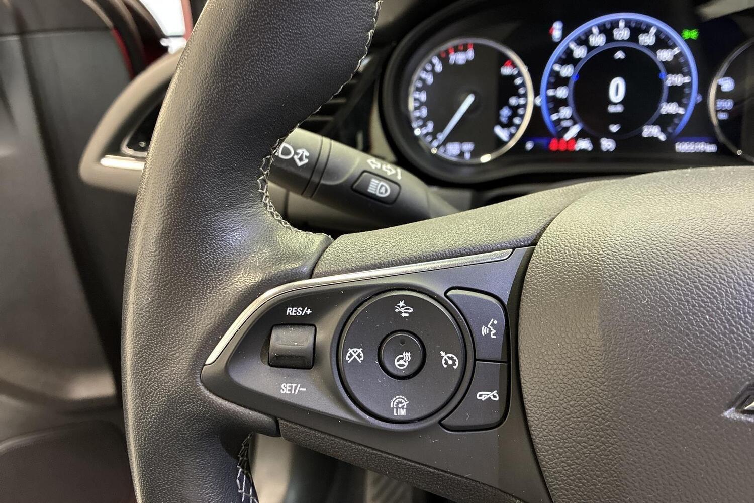 Opel Insignia vaihtoauto