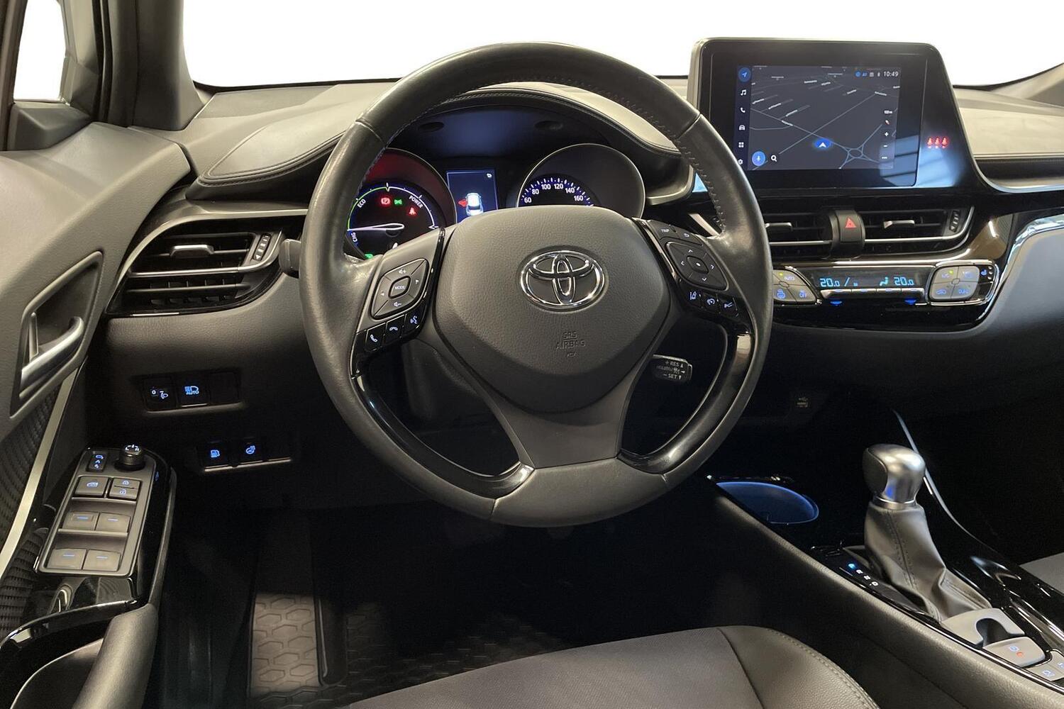Toyota C-HR vaihtoauto