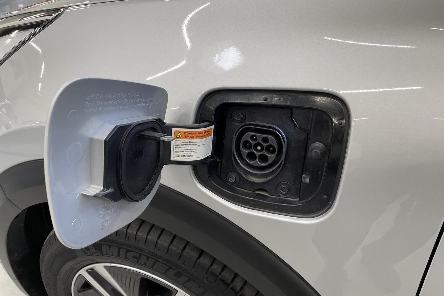 Kia Niro plug-in vaihtoauto