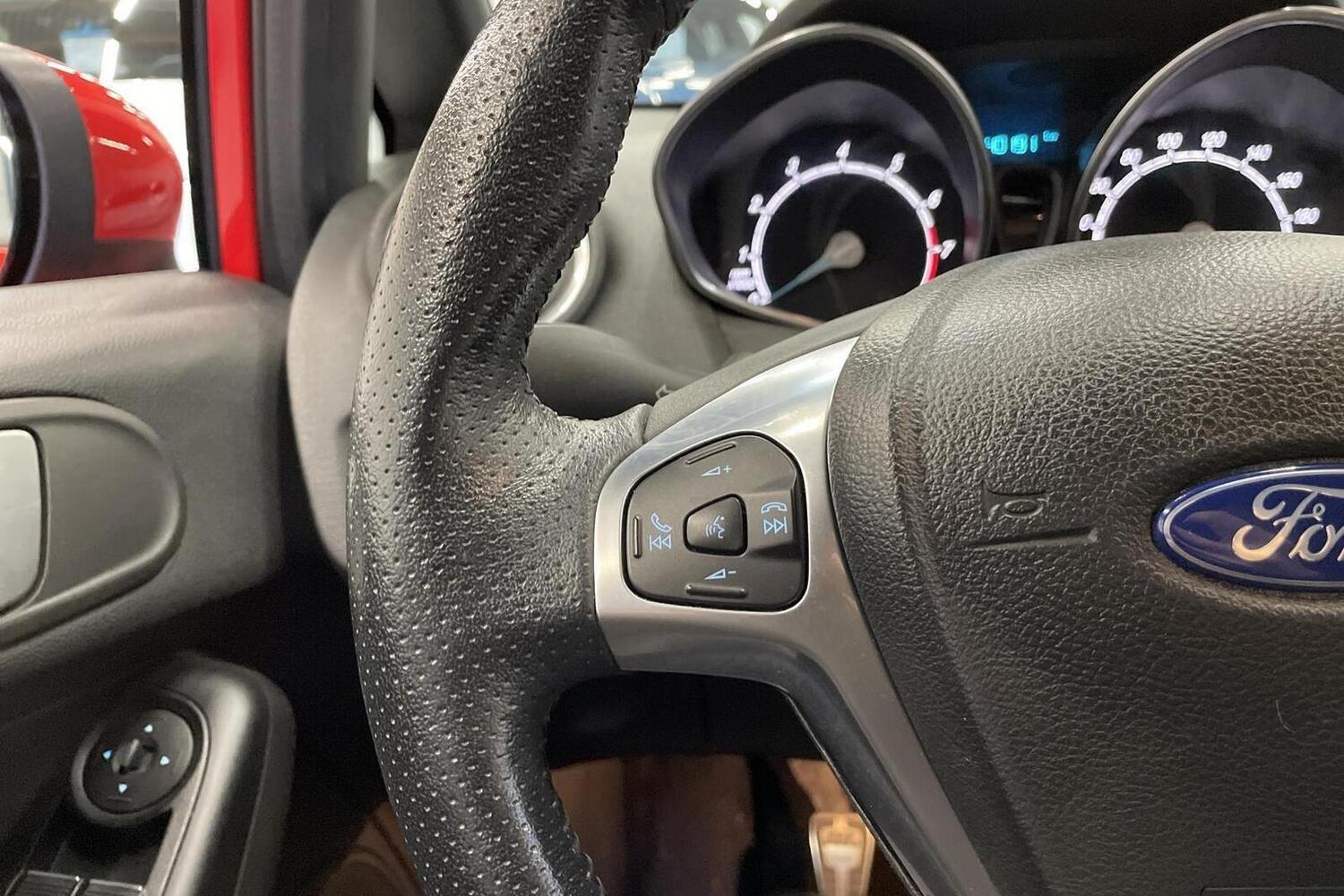 Ford Fiesta vaihtoauto