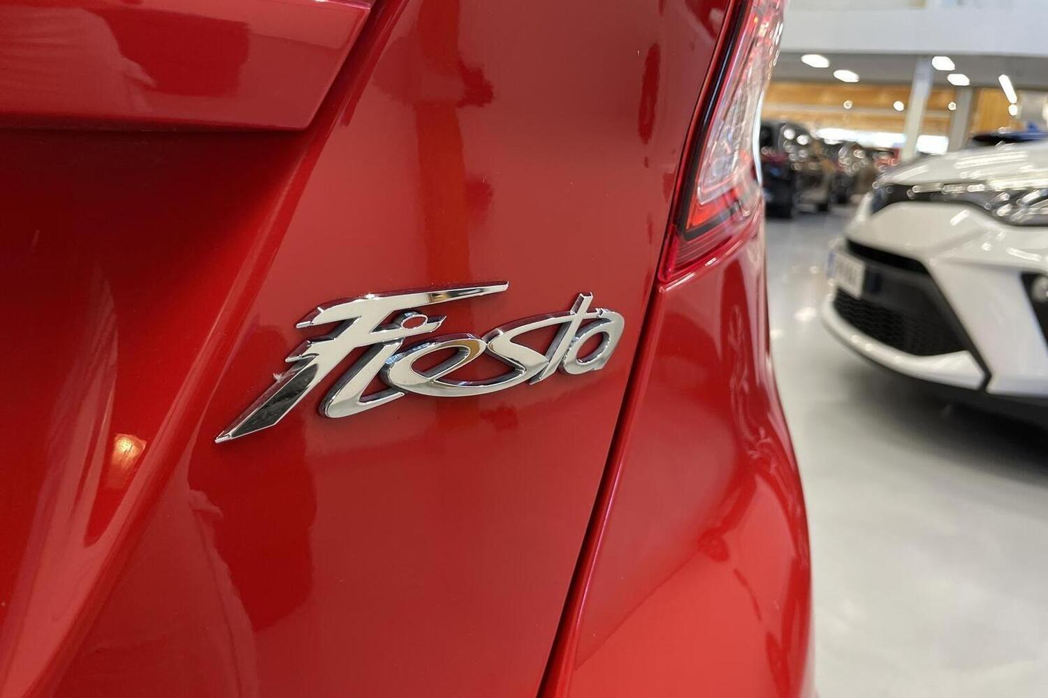 Ford Fiesta vaihtoauto