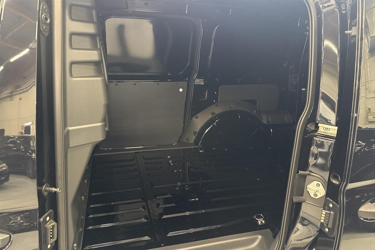 Ford Transit Connect vaihtoauto