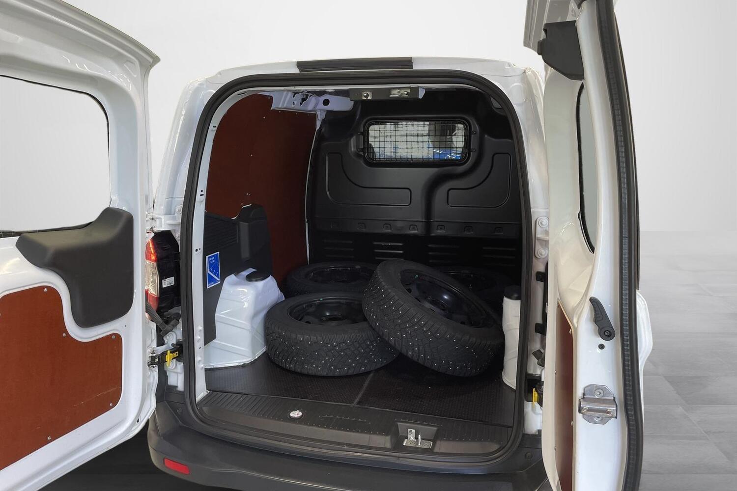 Ford Transit Courier vaihtoauto