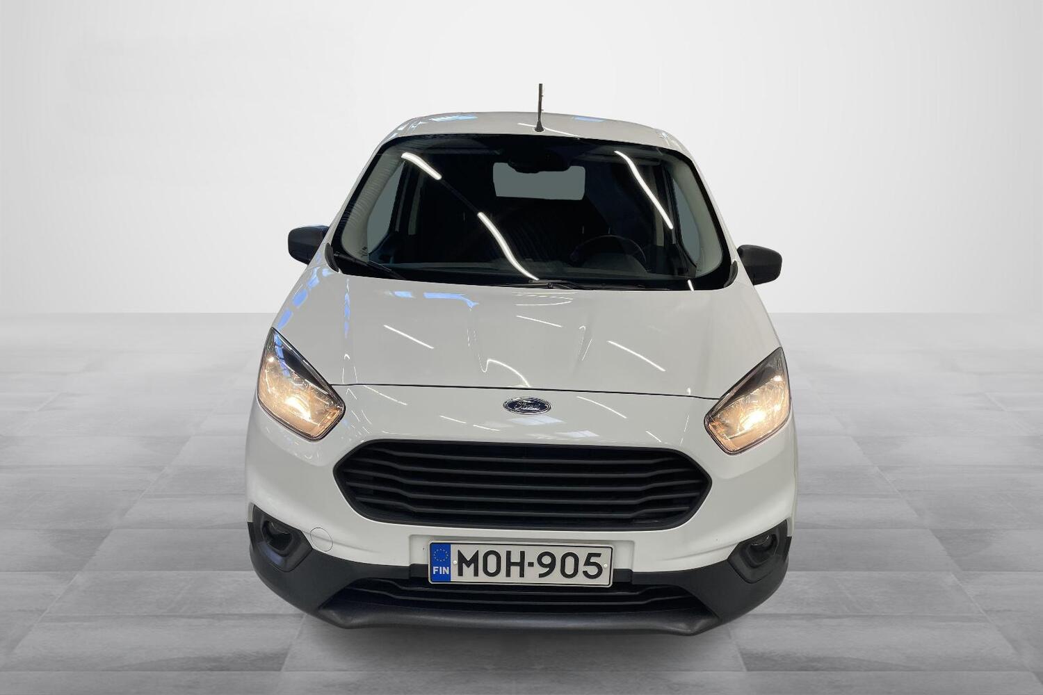 Ford Transit Courier vaihtoauto
