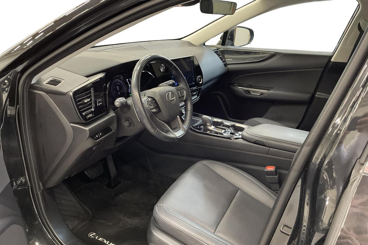 Lexus NX vaihtoauto
