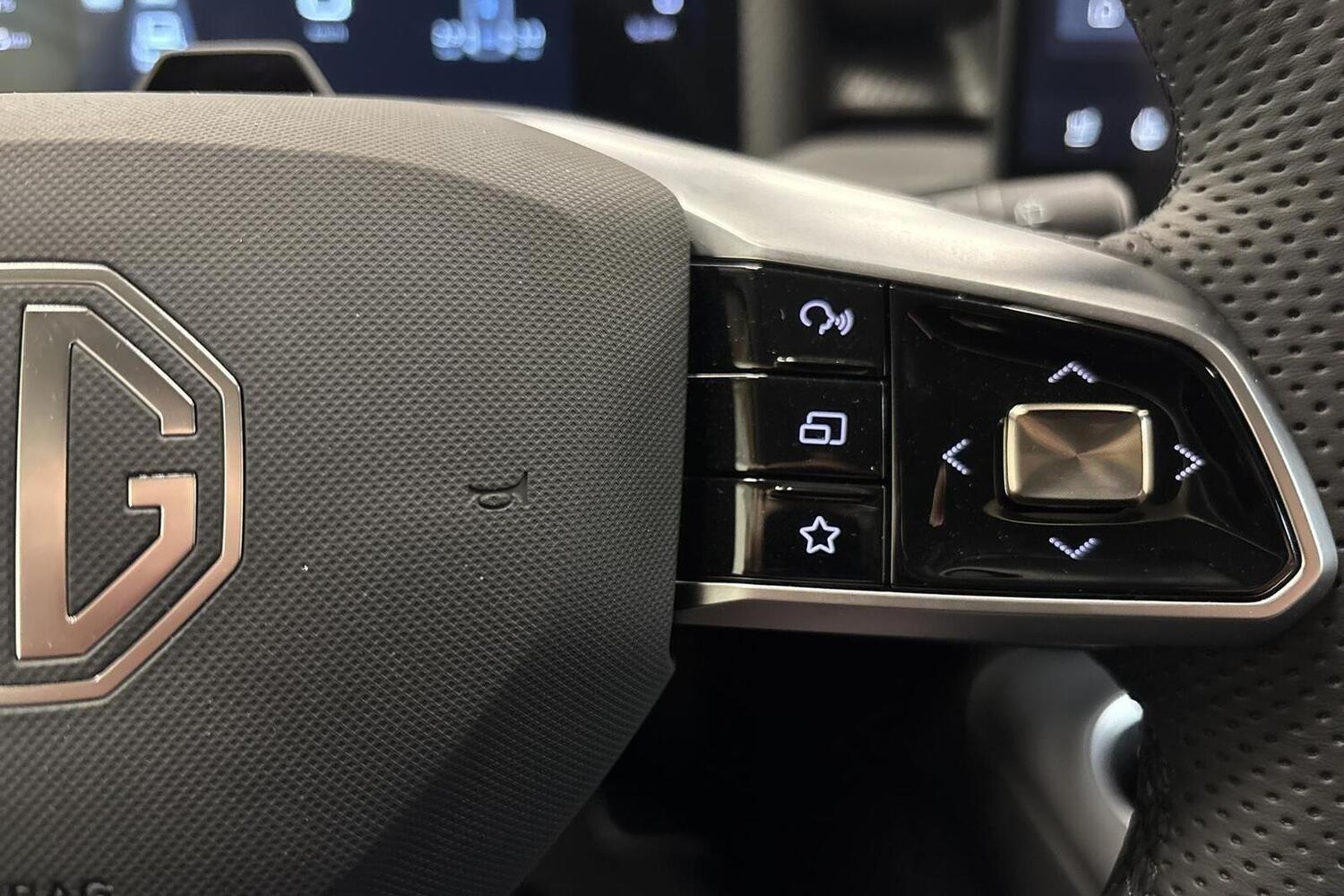MG MGS5 EV vaihtoauto