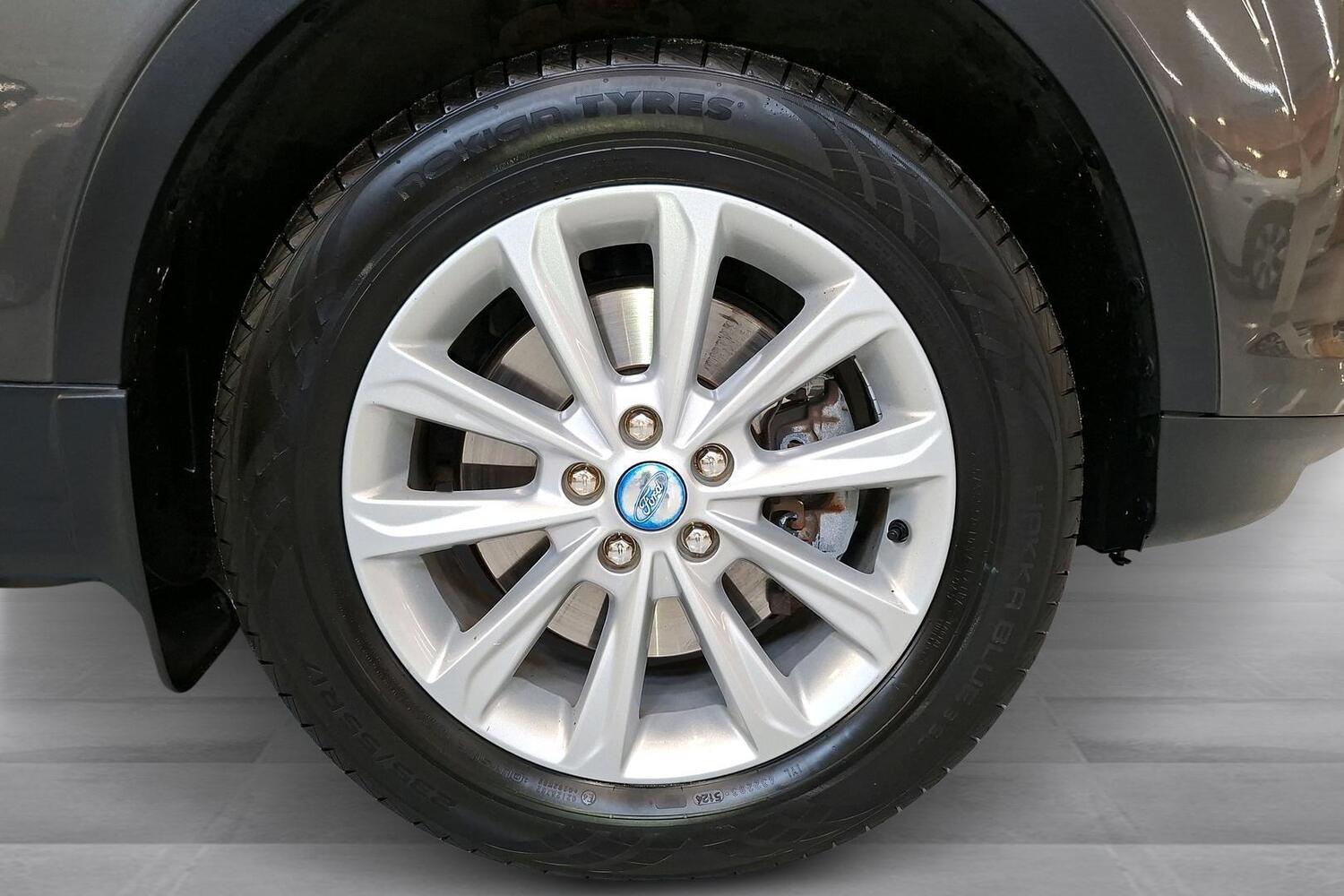 Ford Kuga vaihtoauto