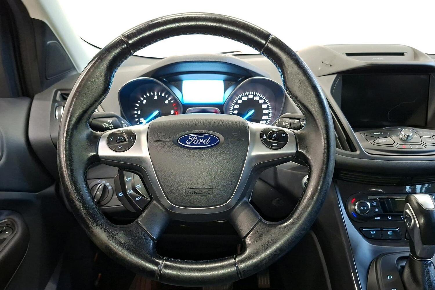 Ford Kuga vaihtoauto