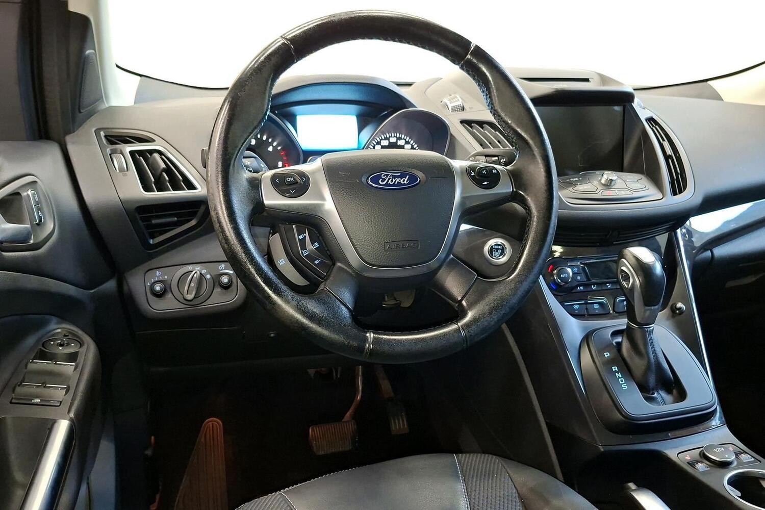Ford Kuga vaihtoauto