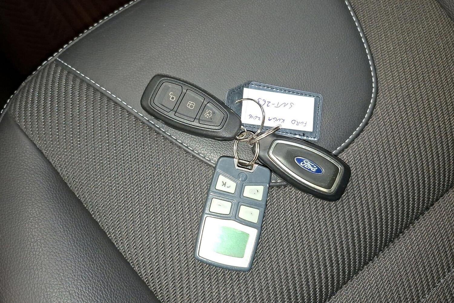 Ford Kuga vaihtoauto