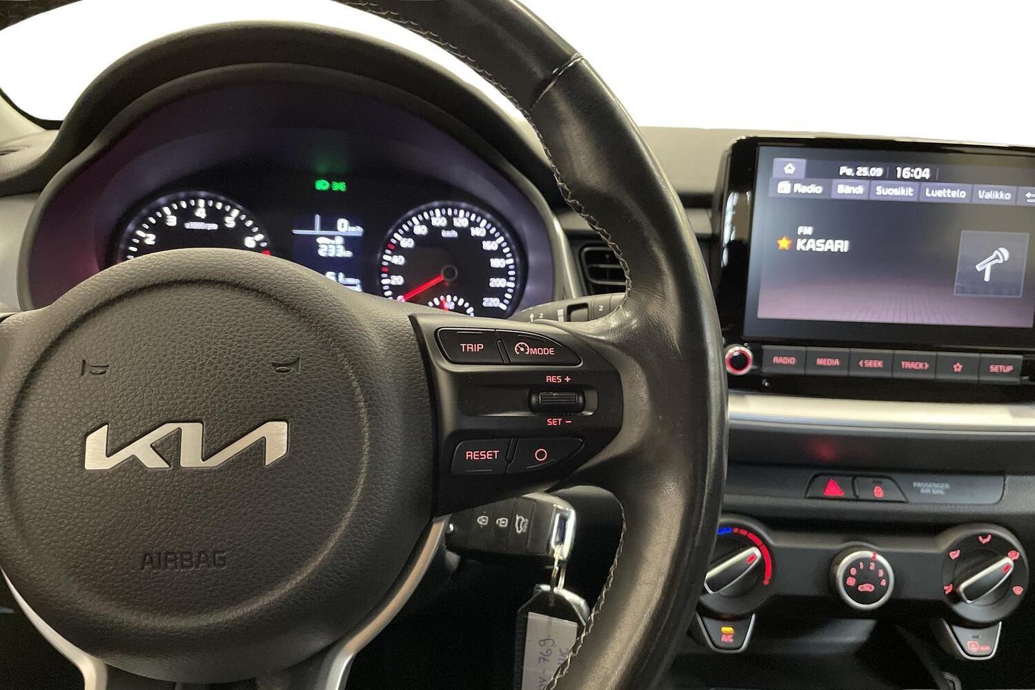 Kia Stonic vaihtoauto