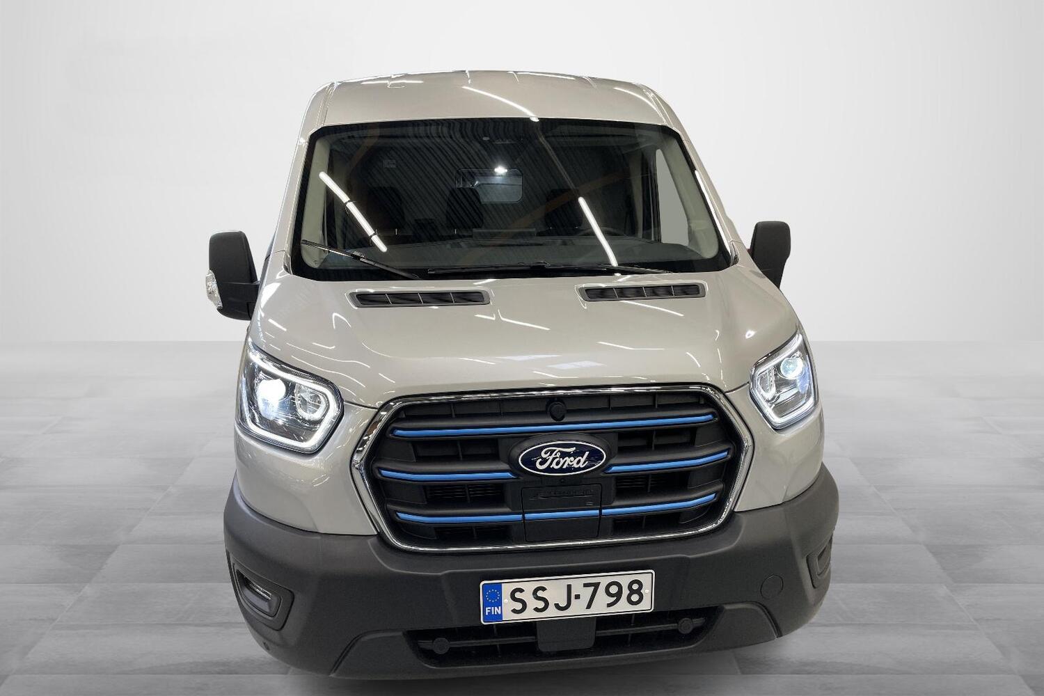 Ford Transit vaihtoauto