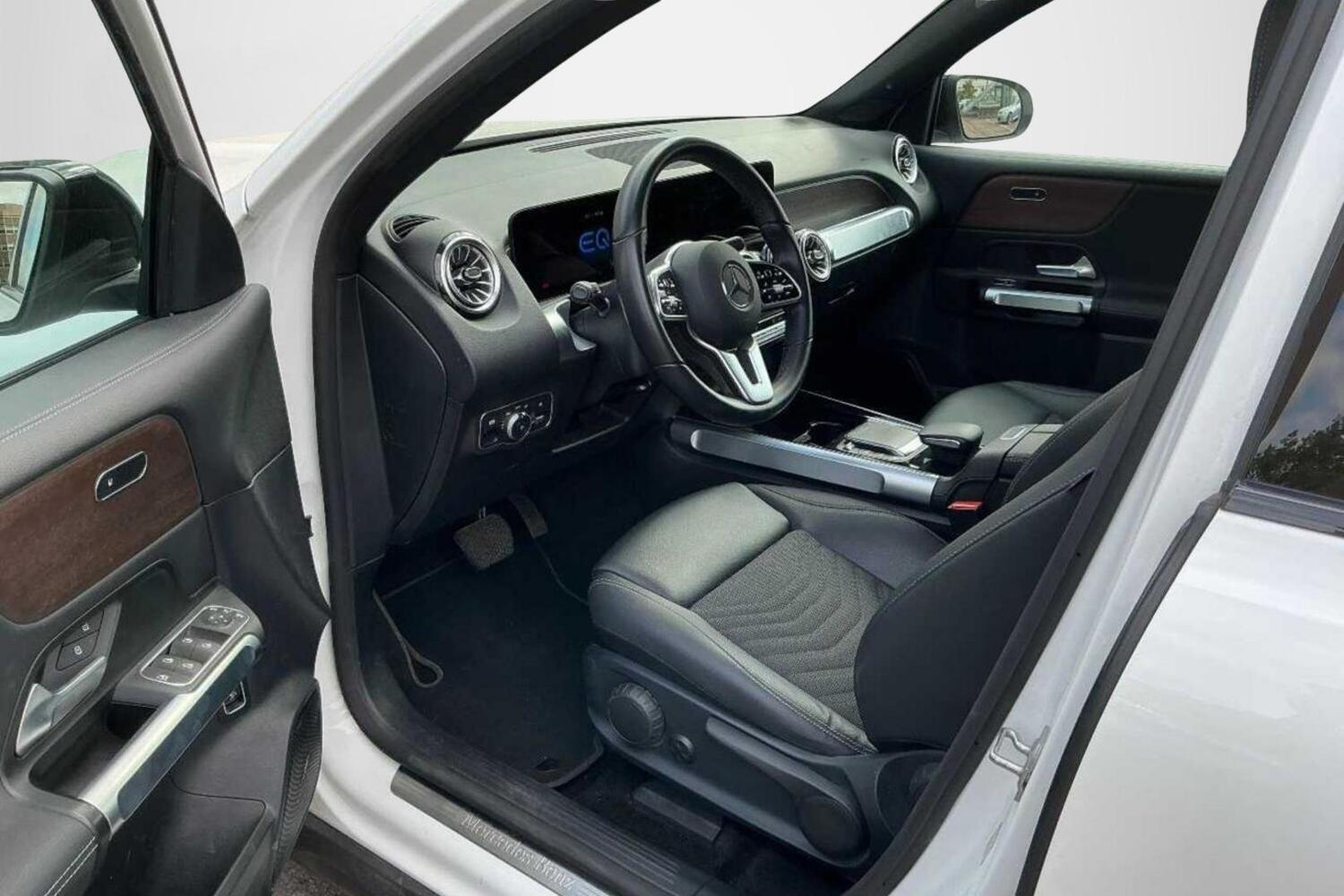 Mercedes-Benz EQB vaihtoauto