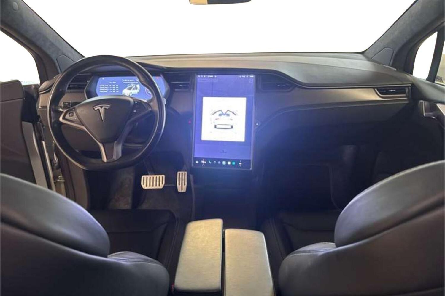 Tesla Model X vaihtoauto