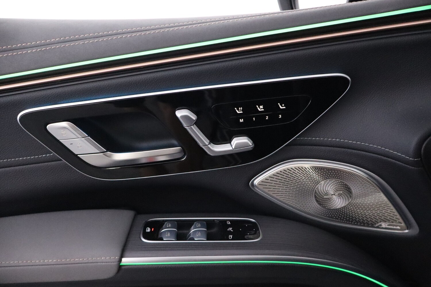Mercedes-Benz EQS vaihtoauto