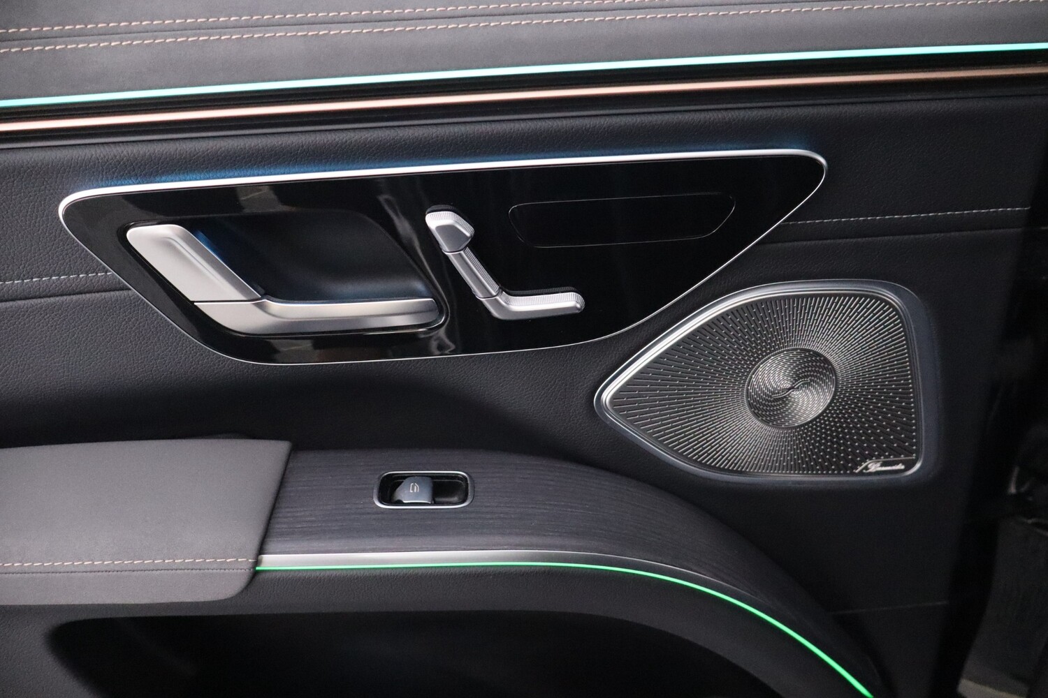 Mercedes-Benz EQS vaihtoauto