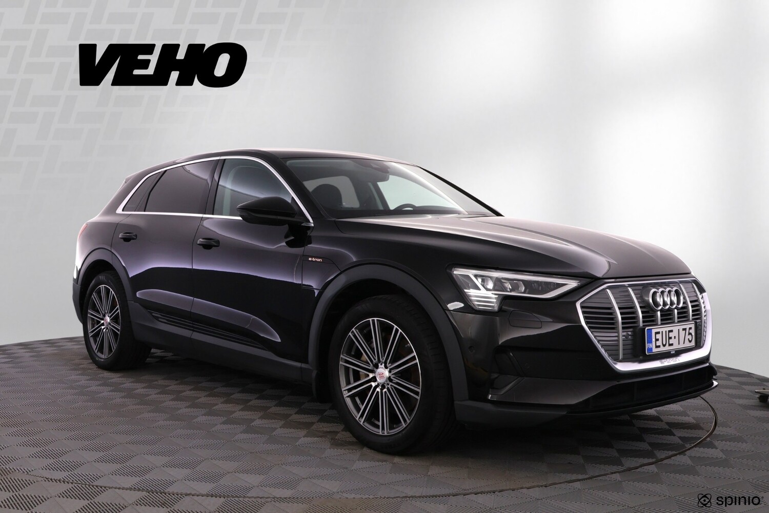 Audi e-tron vaihtoauto