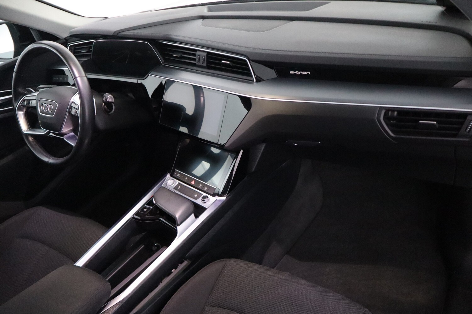 Audi e-tron vaihtoauto
