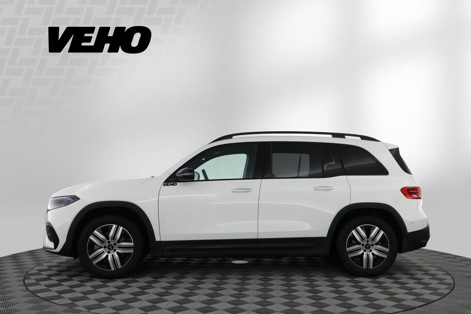 Mercedes-Benz EQB vaihtoauto
