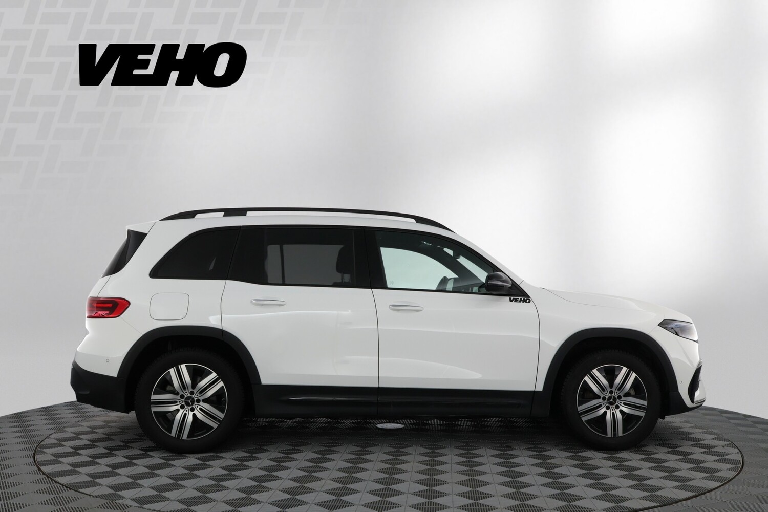Mercedes-Benz EQB vaihtoauto