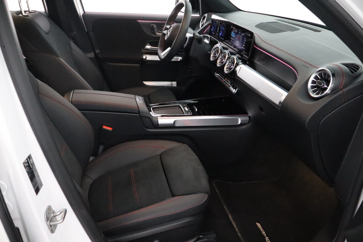 Mercedes-Benz EQB vaihtoauto