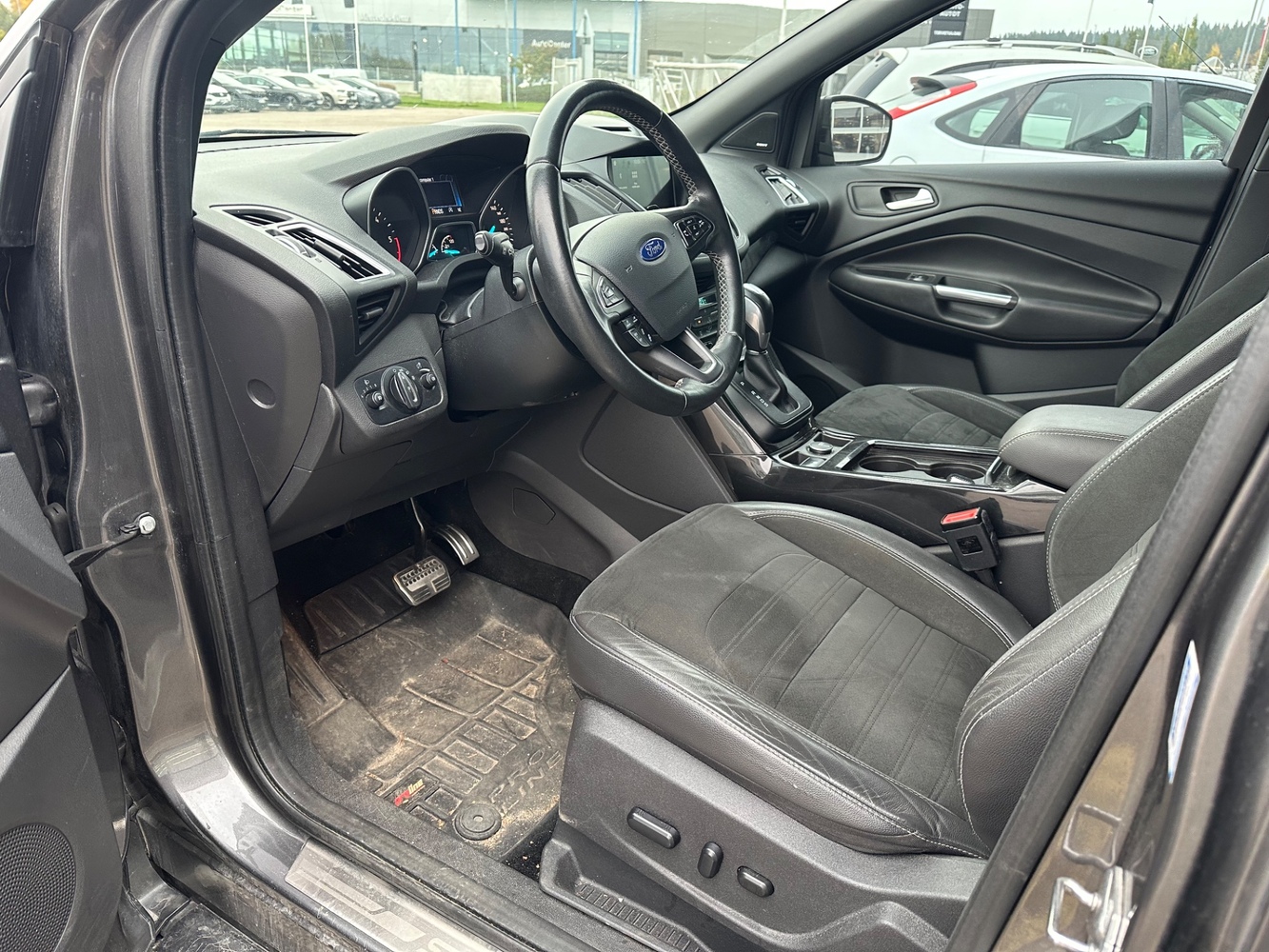 Ford Kuga vaihtoauto