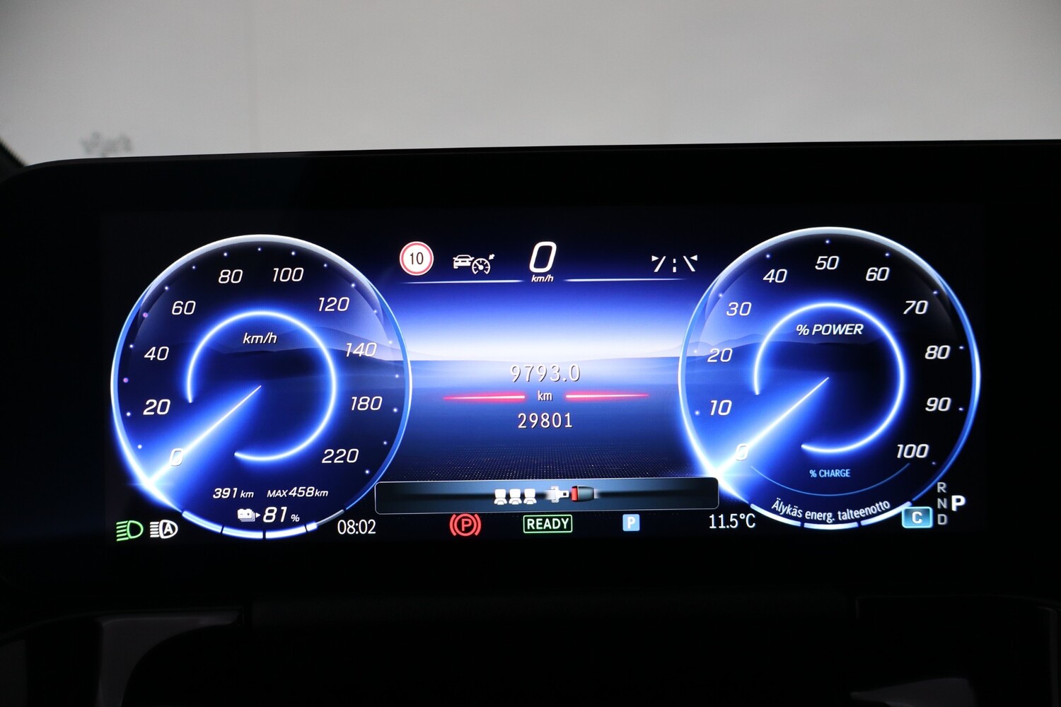 Mercedes-Benz EQA vaihtoauto