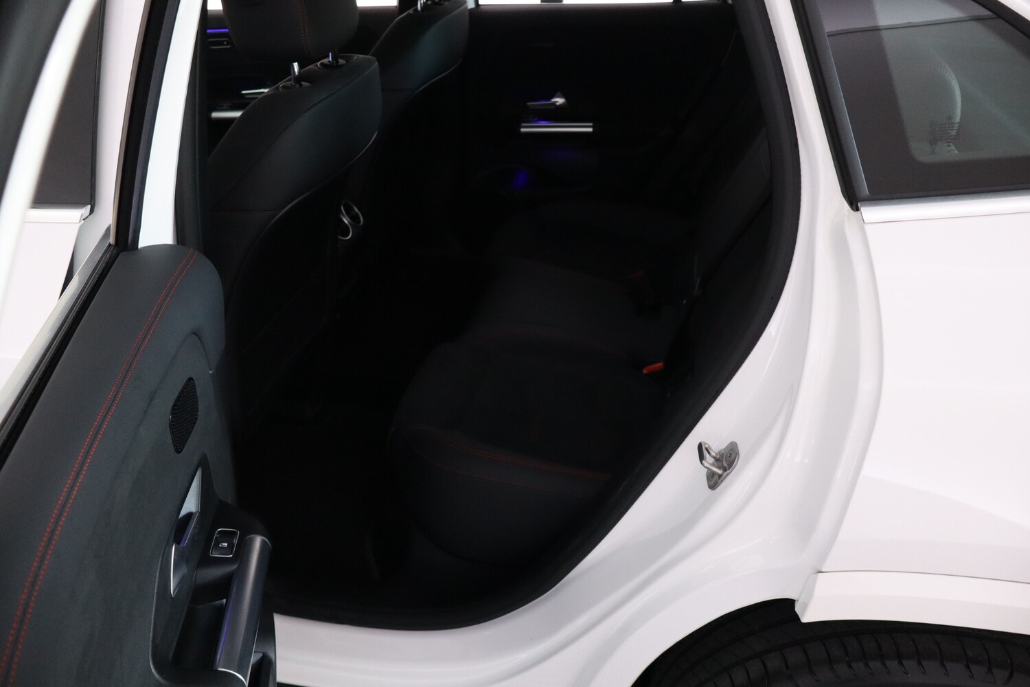 Mercedes-Benz EQA vaihtoauto