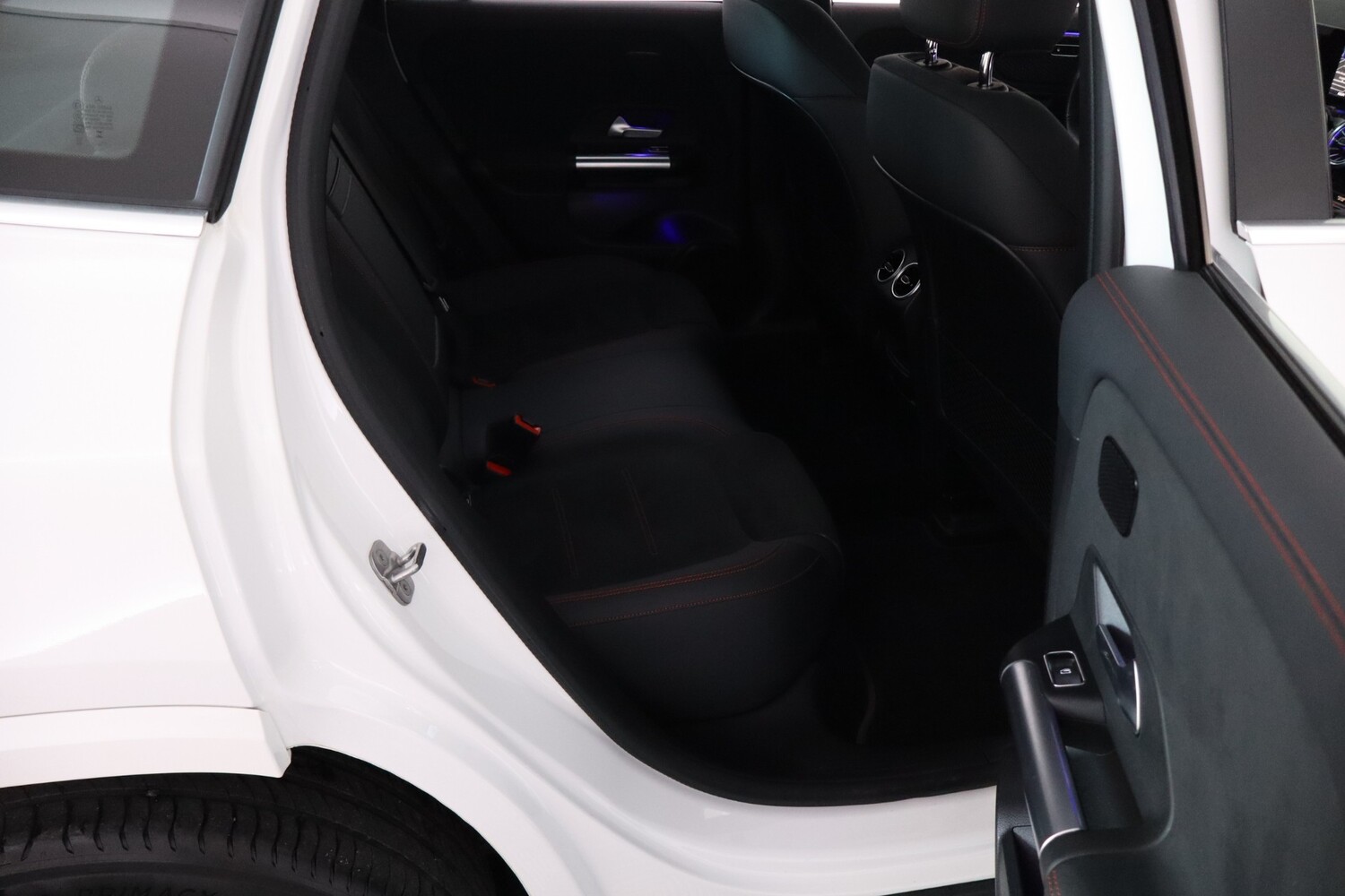 Mercedes-Benz EQA vaihtoauto