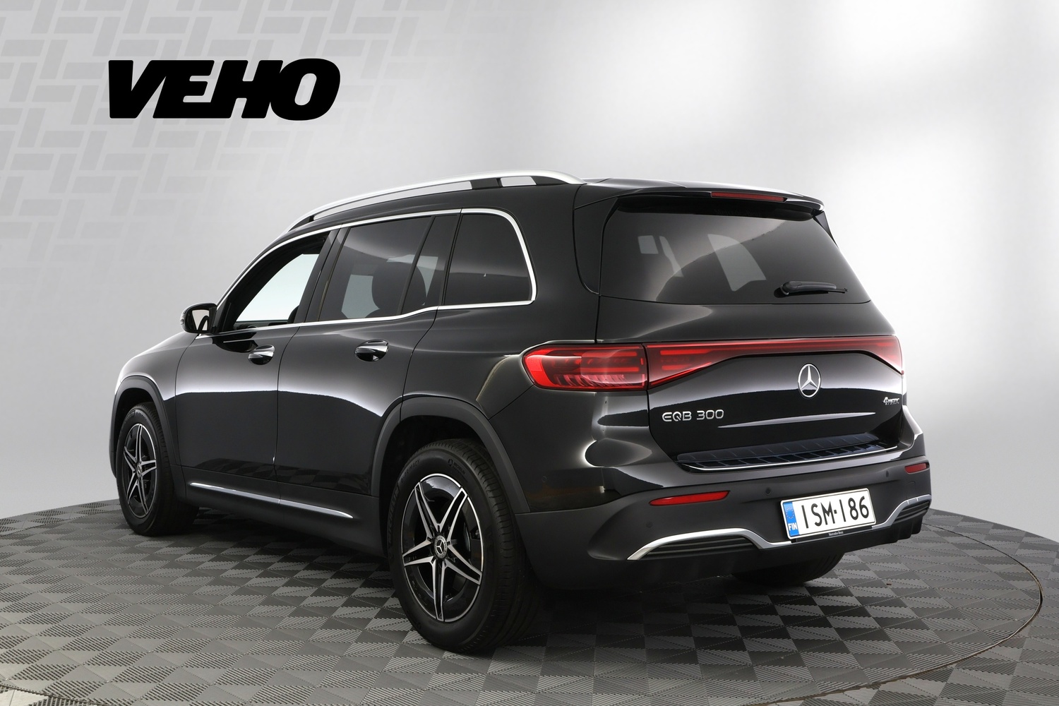 Mercedes-Benz EQB vaihtoauto