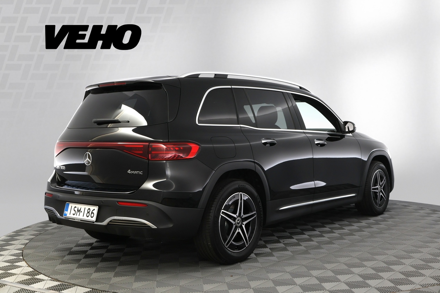 Mercedes-Benz EQB vaihtoauto