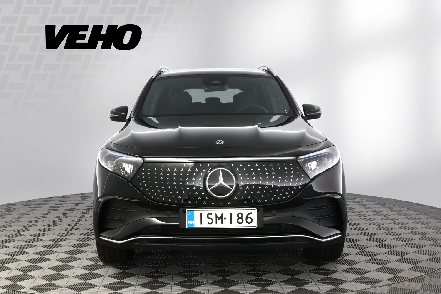 Mercedes-Benz EQB vaihtoauto