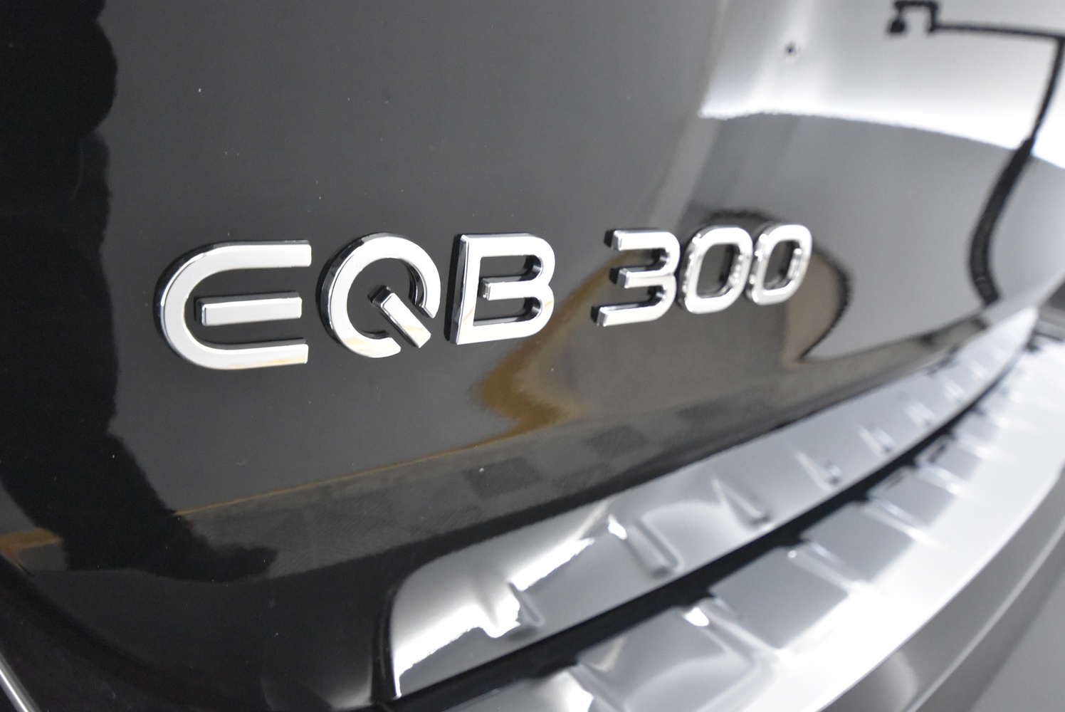 Mercedes-Benz EQB vaihtoauto