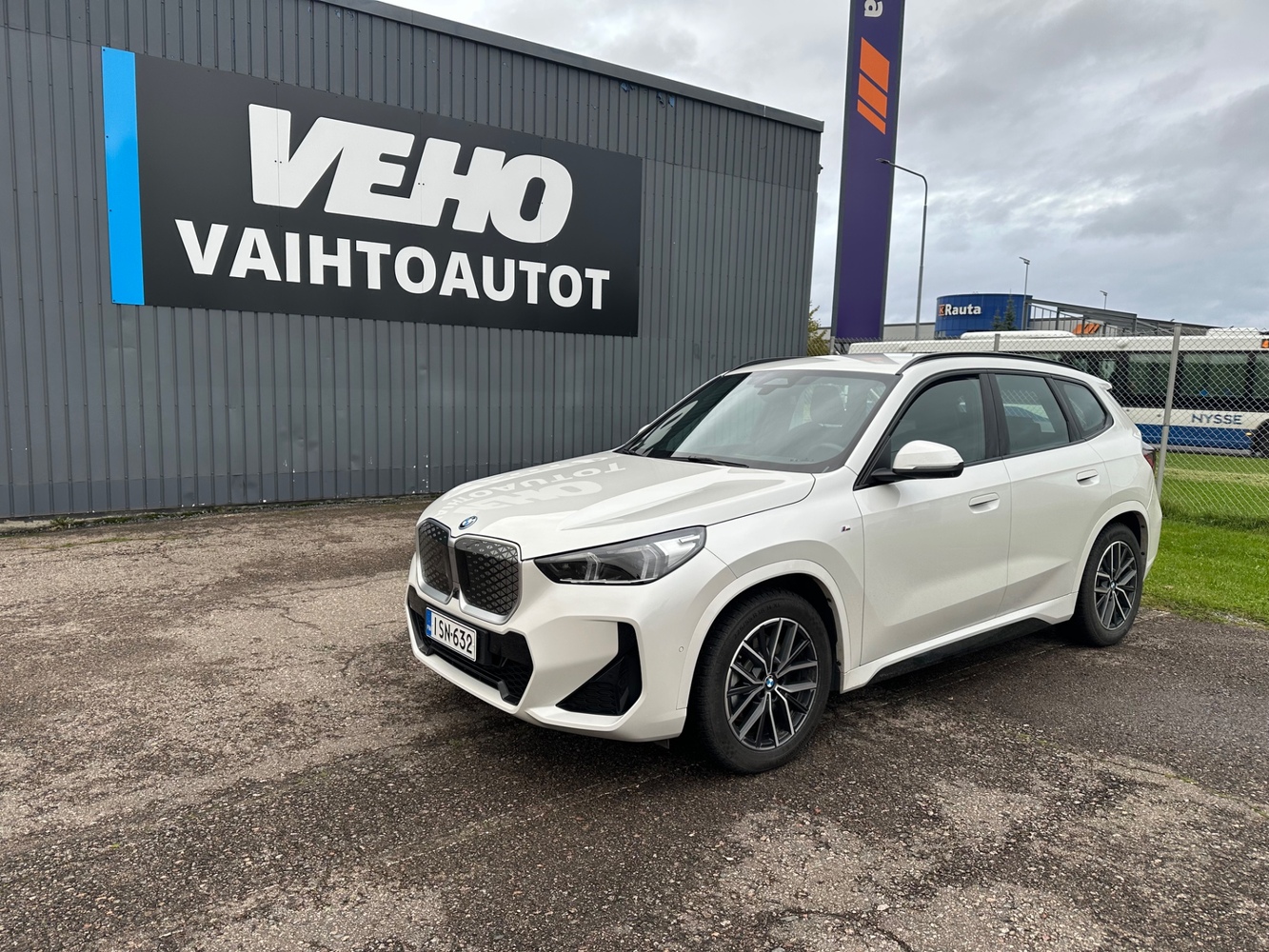 BMW iX1 vaihtoauto