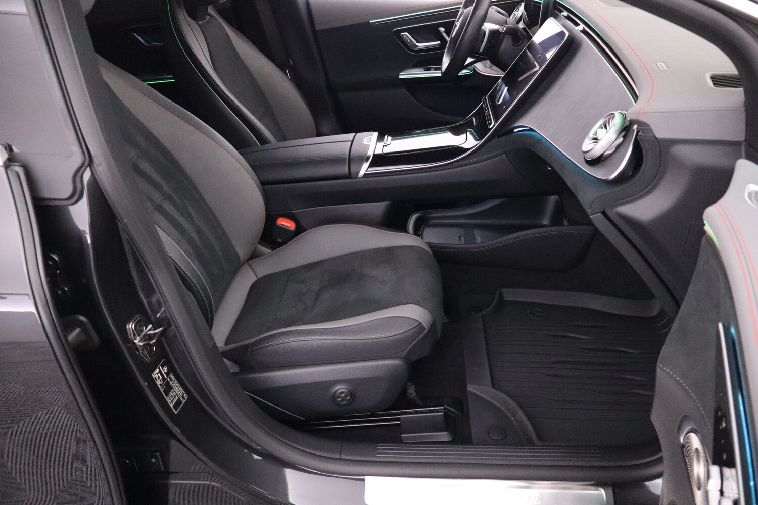 Mercedes-Benz EQE vaihtoauto