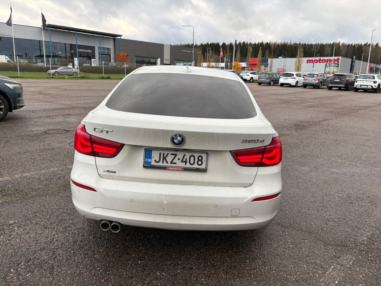 BMW 320 vaihtoauto