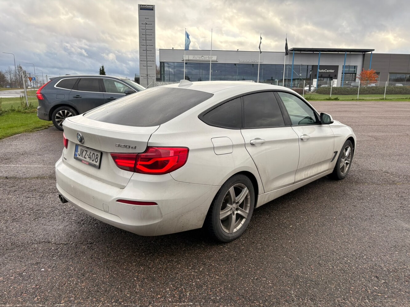 BMW 320 vaihtoauto
