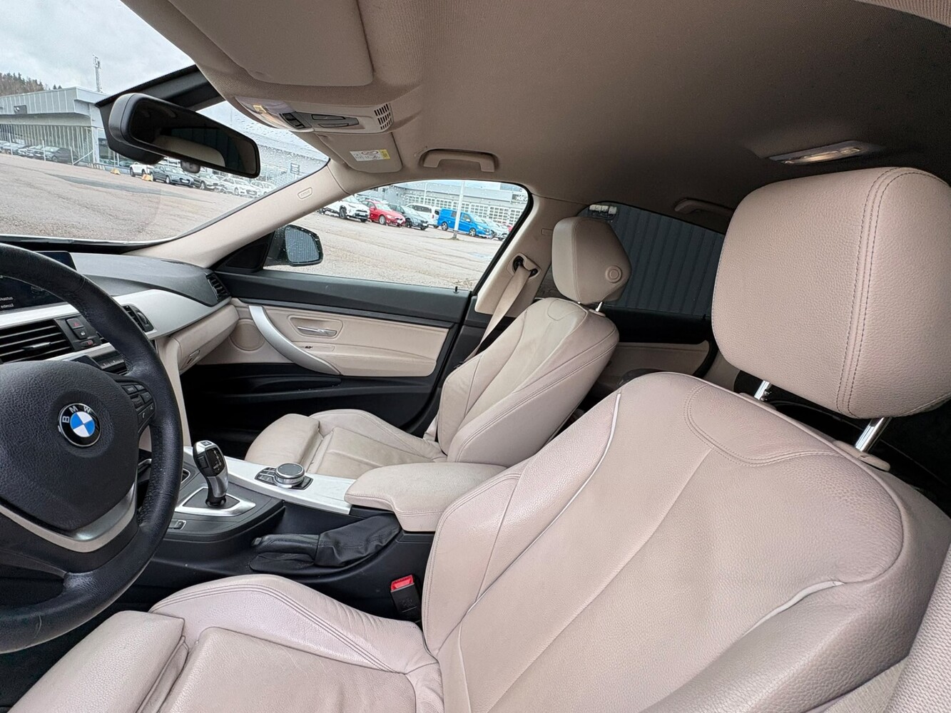 BMW 320 vaihtoauto