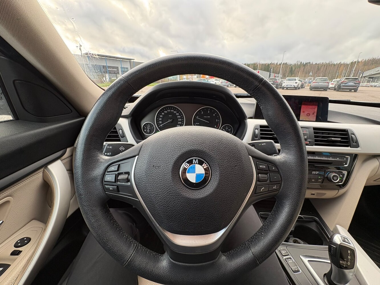 BMW 320 vaihtoauto