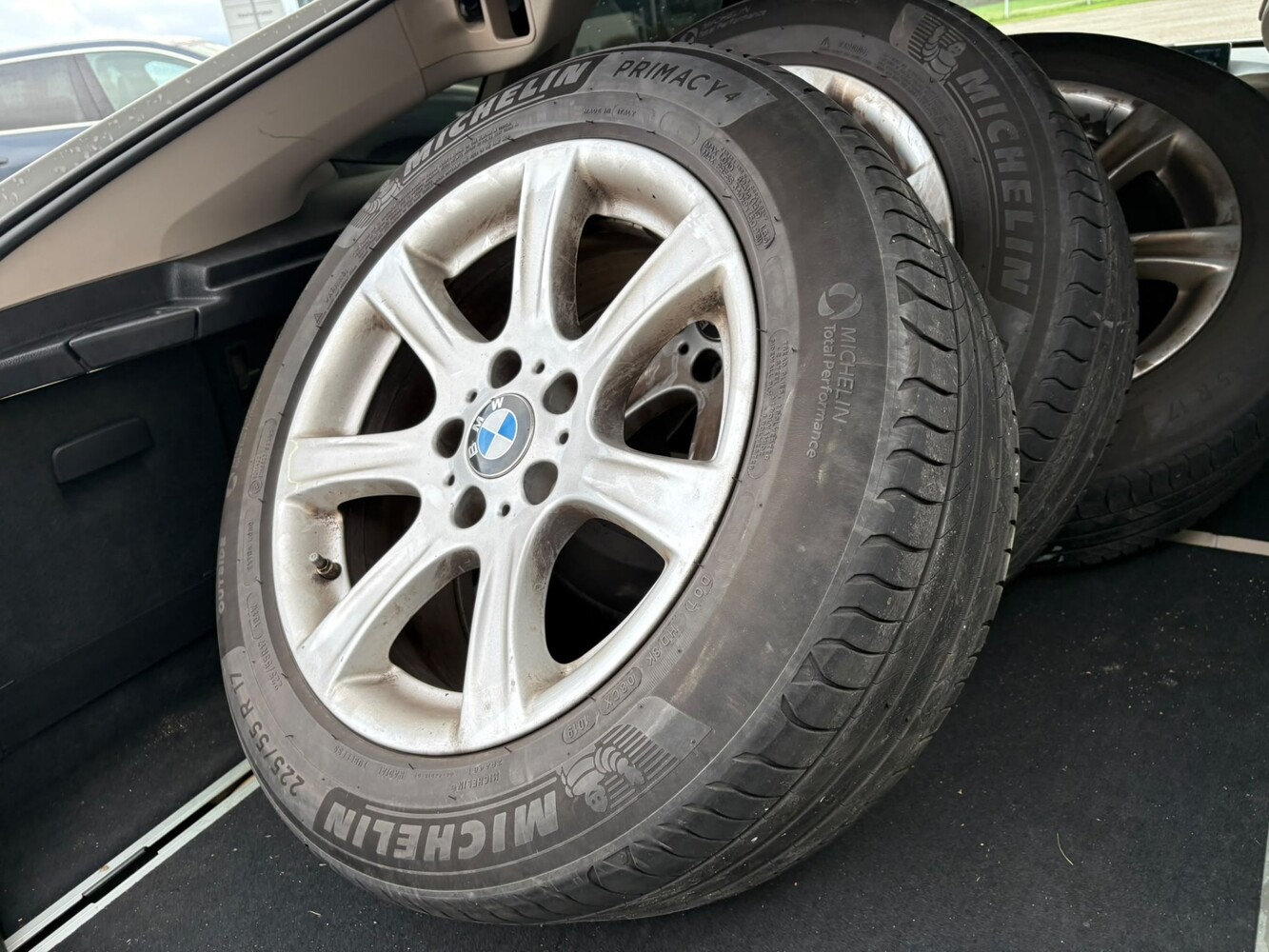 BMW 320 vaihtoauto