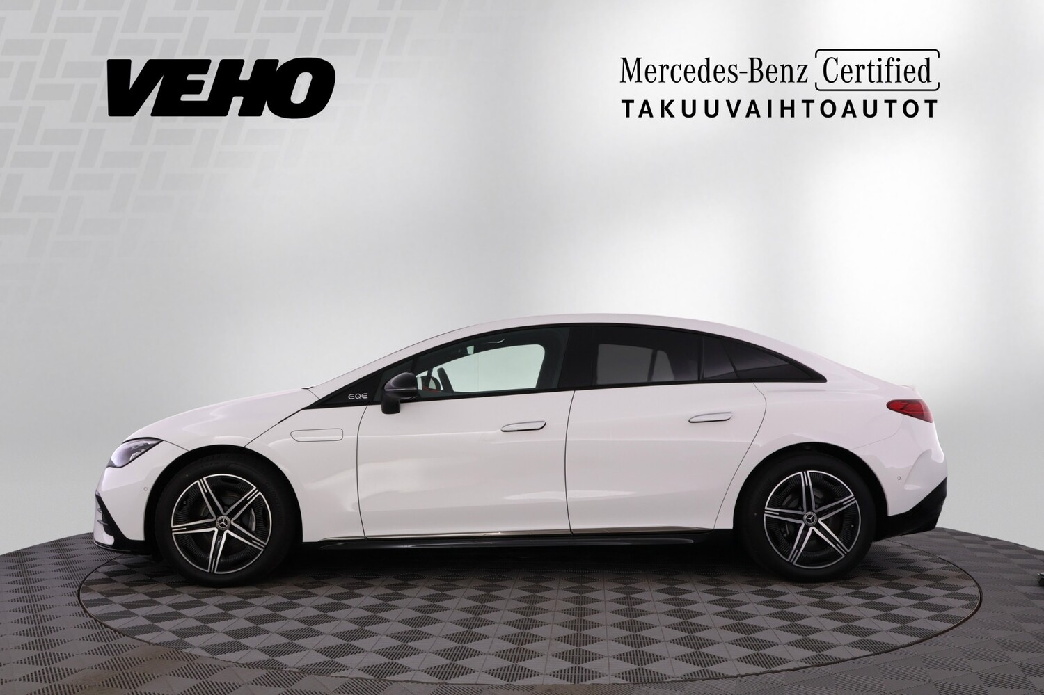 Mercedes-Benz EQE vaihtoauto